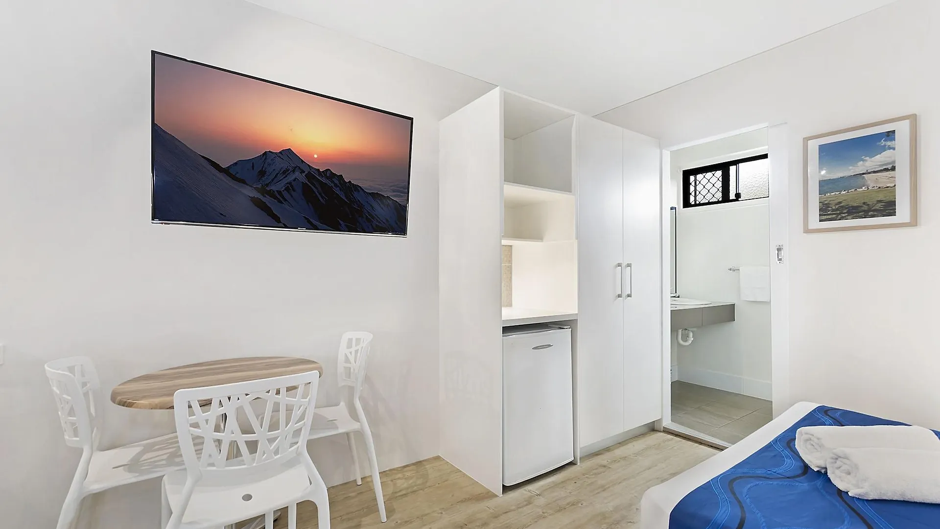 Beach House Motel Townsville