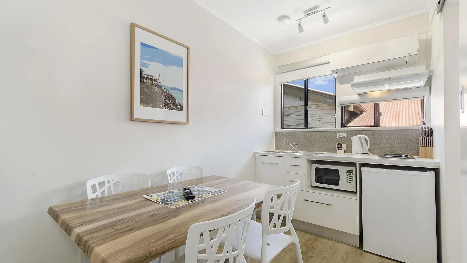 Beach House Motel Townsville
