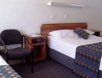 Beach House Motel Townsville