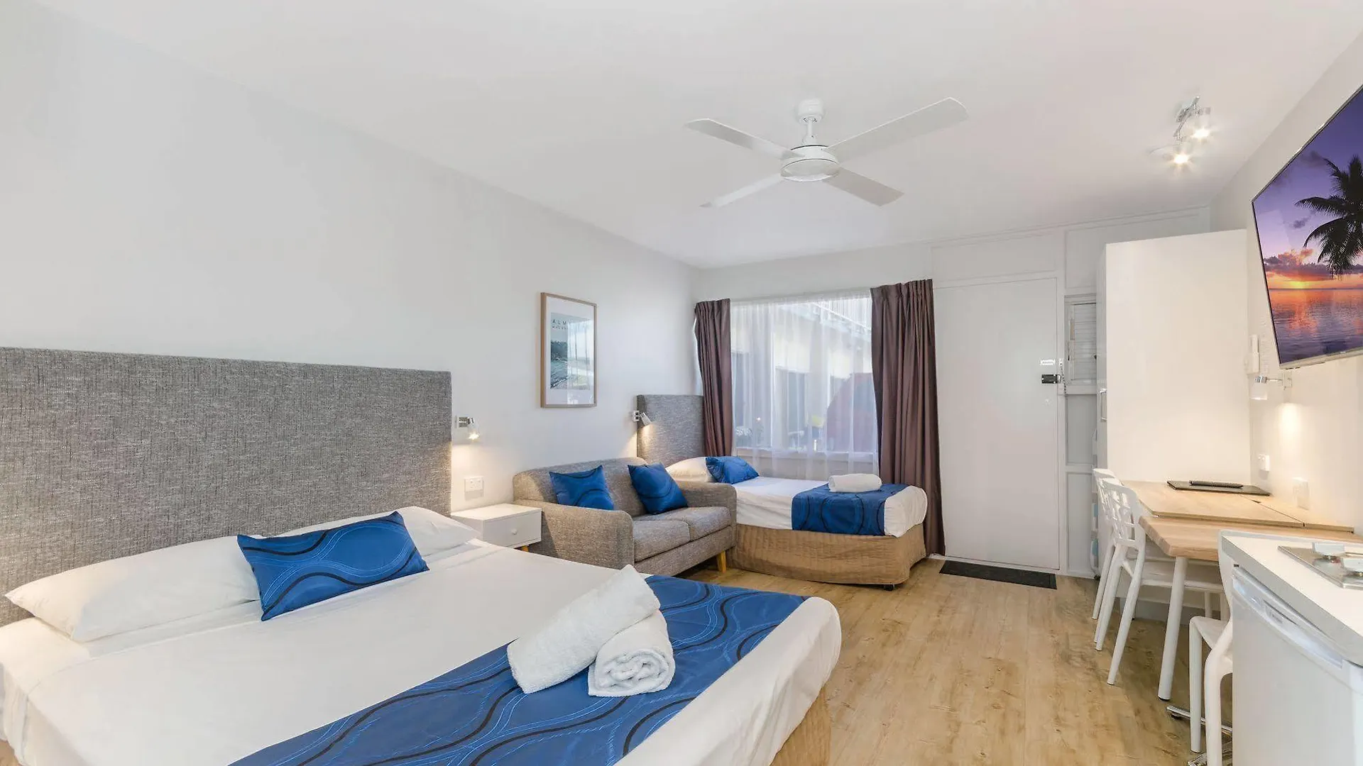Beach House Motel Townsville