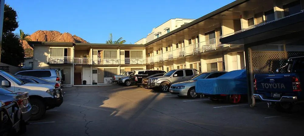 Beach House Motel 타운즈빌